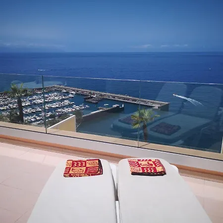 Magical Apt. With Sea View & Cliff Appartement