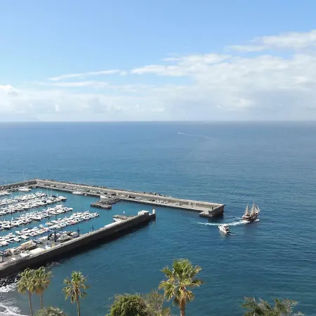 Magical Apt. With Sea View & Cliff Appartement